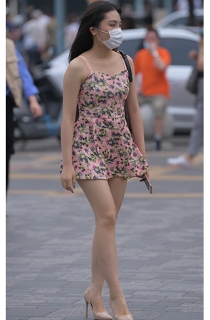 连衣裙女孩(67P)[1.7G/JPG]