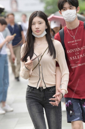 清纯的邻家妹妹/231013-1-61 14P