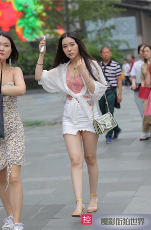 一处梅花一处情 ，半含羞涩半含风3A336[263M]