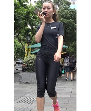 4k-娇小身材黑色运动弹力裤美女 [2.15 GB]