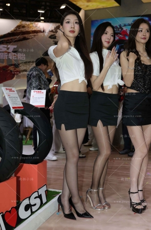 油亮黑丝网红美女 [20P]