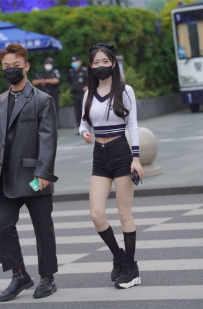 清秀漂亮