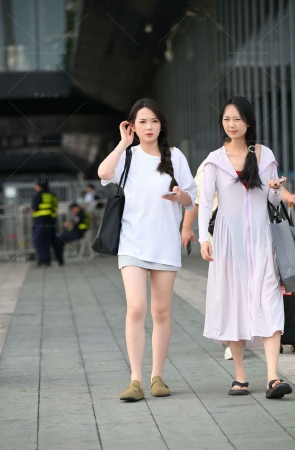 美腿小姐姐