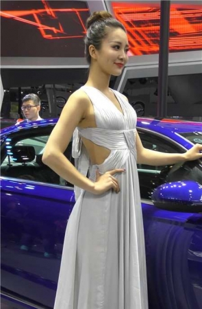 4k-甜美性感漂亮车模美女