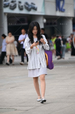 肉丝平底鞋美眉下班啦 [18P]