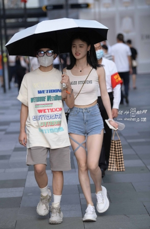 2278-1+88热裤女孩 15P