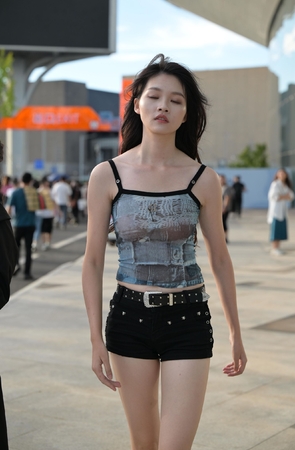 2591-36-104√纤细大长腿-冷酷小姐姐