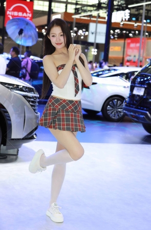 网红-小鱼Sweet【套图➕单反视频】 10P