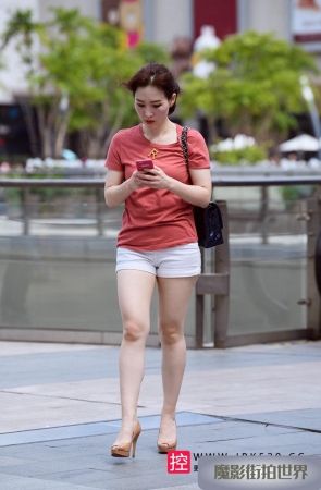 白皙的高跟大长腿美女3A3192[105M]