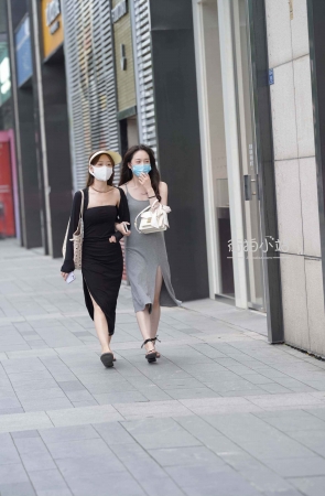 街拍长裙姐妹