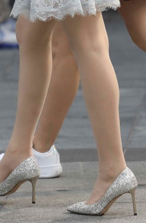 肉丝街拍高跟shaofu