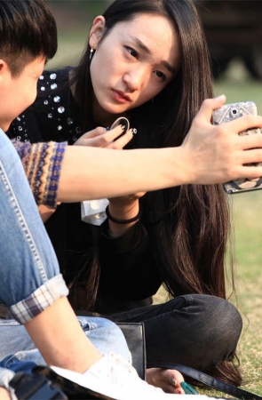 No952 大家都学着点：亲她的脚，能让她破涕为笑