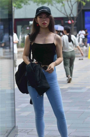 【左手倒影ShowBuy作品】魅力牛仔美屯美眉图片MJ141[171M]