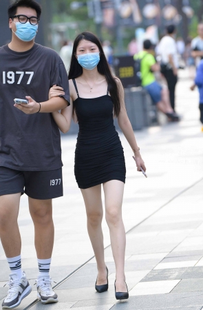 22818-4+97包臀裙美腿女友 18P