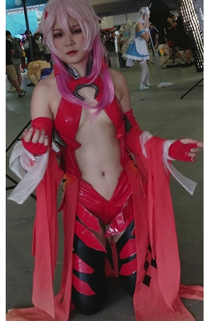 性感的苗条coplay妹子