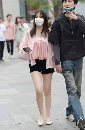 粉色上衣配粉嫩的你240513-10-46 14P