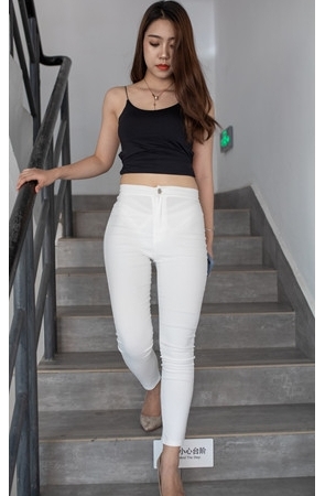 （视频）紧身白裤[10.45G/MP4]