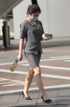 街拍高跟职业装