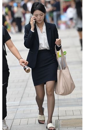 黑丝小姐姐(60P)