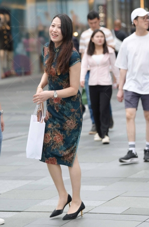 2363-22=48√旗袍风，肉色丝袜搭配 11P