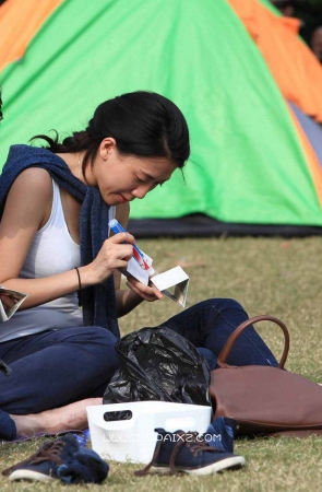 牛仔妹子与老外男友