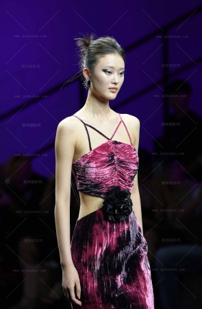 风情万种之小妖女/231219-7-58 14P