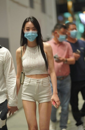 立体镂空针织背心吊带气质美女 [211P-2.53GB]