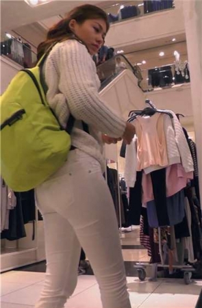 文静甜美的女孩，三角地带圆润饱满！[850 MB]