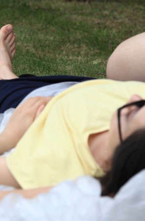 No142 清秀型邻家女孩露脚的方式很大方