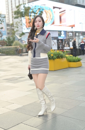 成熟的长靴美姐