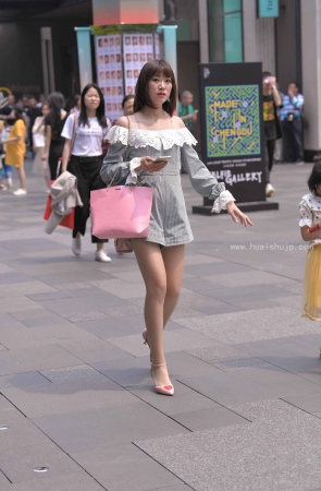 9511-2+38爱穿肉丝的辣妈 8P