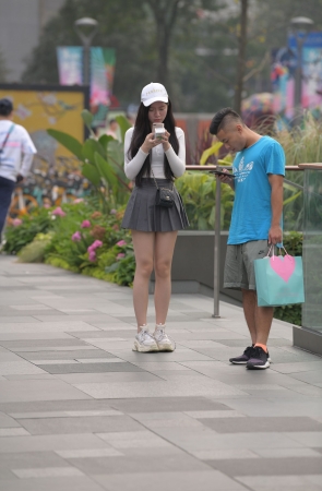 百褶裙，大白腿，青春