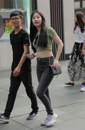 甜美靓丽牛仔裤