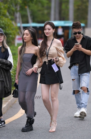 高跟气质美女