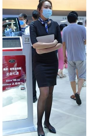 黑丝前台美女(104P)