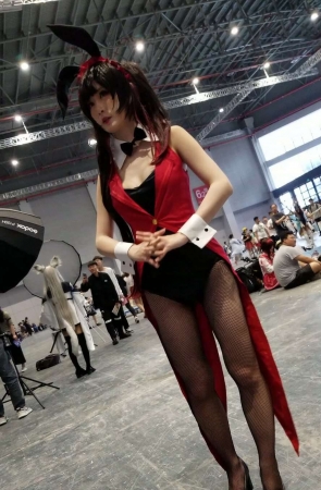 4K – 可爱的cos小妹 [579 MB/MP4]