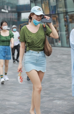 性感的一步裙美女