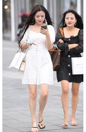 白色连衣裙美女(105P)