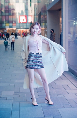 御风街拍作品 极品美腿美女欣欣裸脚街拍