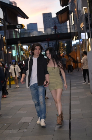 2254-3+86/包臀裙美腿小姐姐