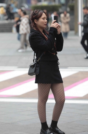 街拍网袜妹子