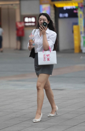 街拍高跟轻熟