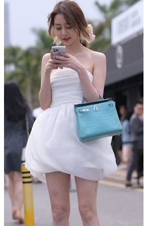 靓丽的白裙小姐姐(178P)