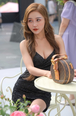 修长美腿