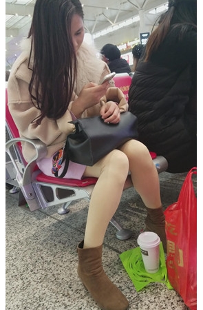 肉色丝袜小姐姐