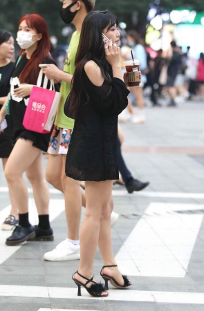 漂亮妹子