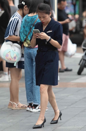 街拍高跟职业装