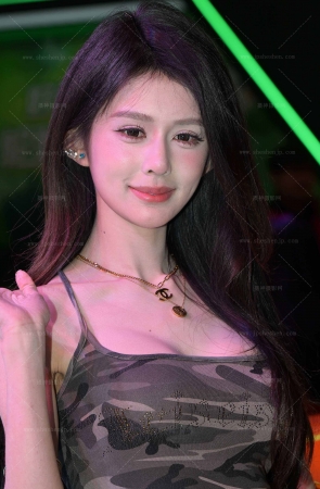 26327-13-133√清纯女神-舒然-肉丝美足大长腿 11P