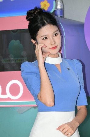  清新甜美小姐姐 [69P-1.22GB]