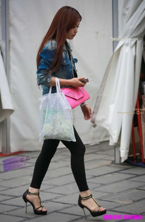 李欢原创——–黑裤，丰腴（14P）